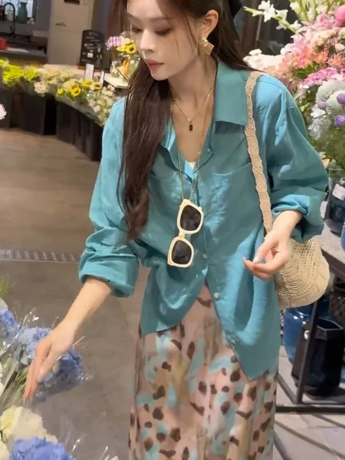 Loose Women's Summer Shirt Sun Protection Thin Outerwear Korean Style Breathable Long Sleeve Flip Collar Casual Outer Jacket
Loose Women's Summer Shirt Sun Protection Thin Outerwear Korean Style Breathable Long Sleeve Flip Collar Casual Outer Jacket