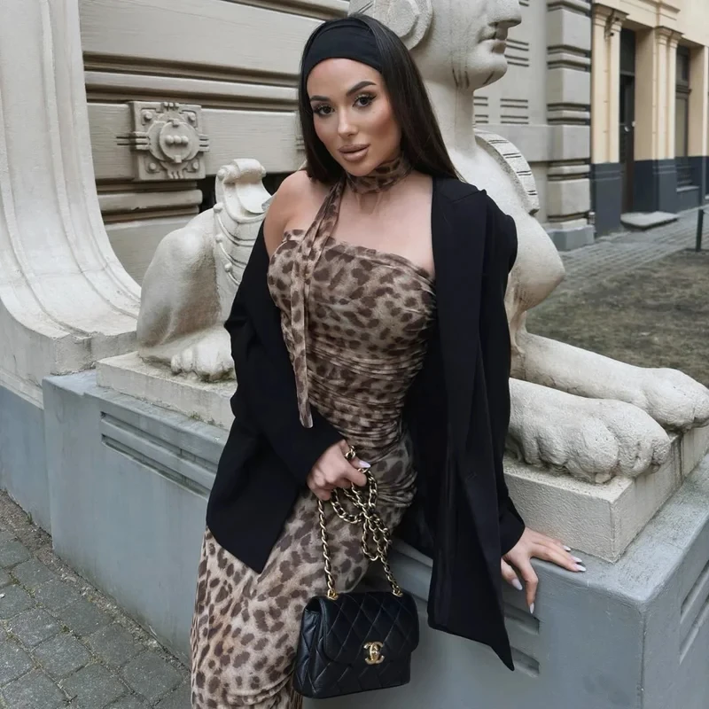 JINIA Summer Fashion Leopard Print Mesh Sleeveless Tops Chic Ladies Skirt Two Pieces Set Women Nightclub Partywear Sets 2024
JINIA Summer Fashion Leopard Print Mesh Sleeveless Tops Chic Ladies Skirt Two Pieces Set Women Nightclub Partywear Sets 2024