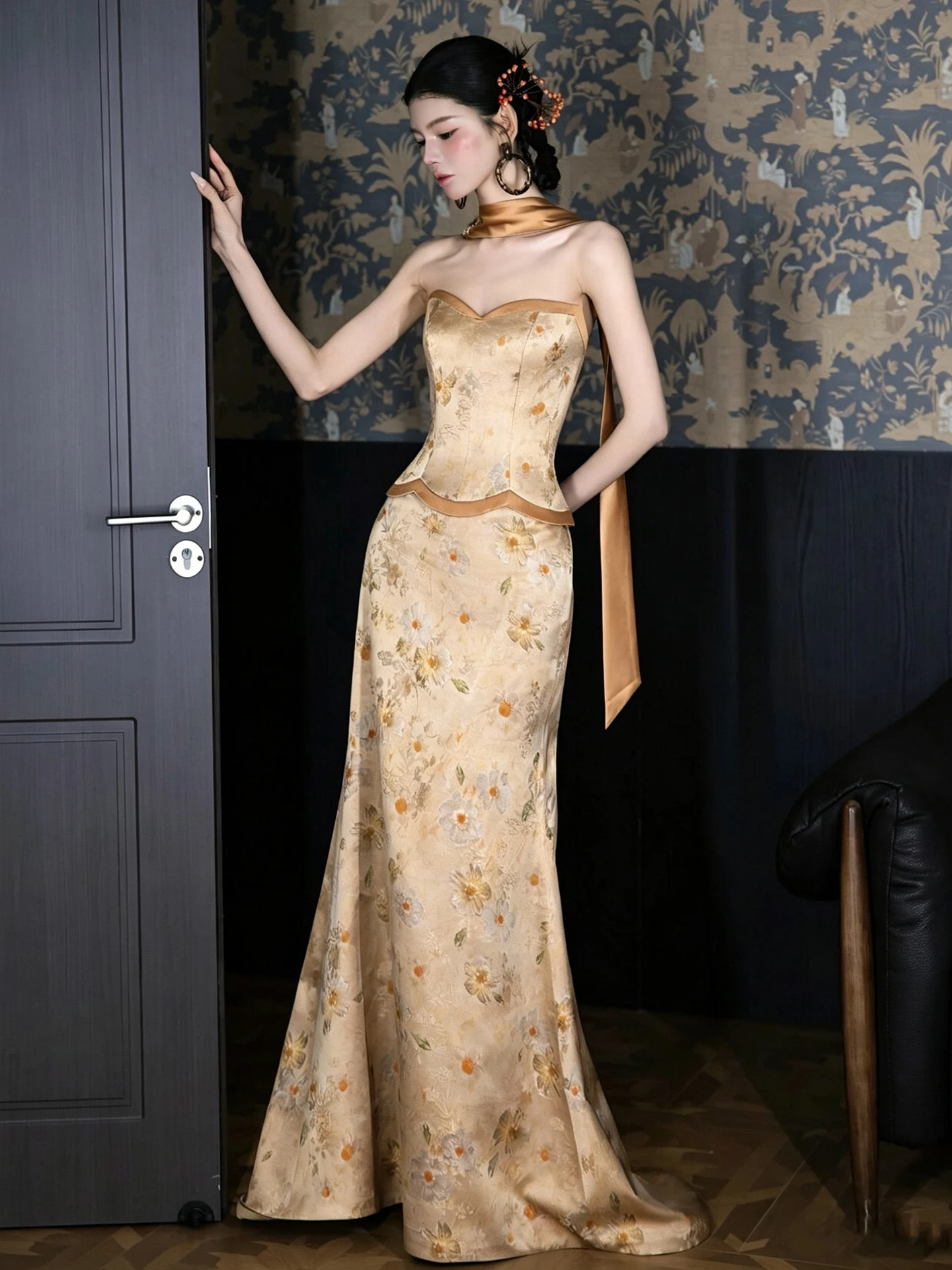 New Chinese Style Morning Robe Women's Strapless Floral High-End Feeling Fish Tail Engagement Wedding Dress Banquet Gown
New Chinese Style Morning Robe Women's Strapless Floral High-End Feeling Fish Tail Engagement Wedding Dress Banquet Gown
