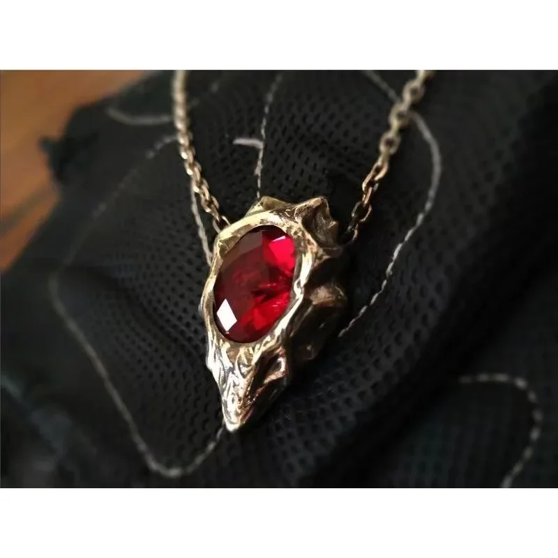 Necklace for Women Devil May Cry Necklaces Female Dante Jewelry Trend Neck Fashion Couples Party Gift Red Rhinestone Pendant
Necklace for Women Devil May Cry Necklaces Female Dante Jewelry Trend Neck Fashion Couples Party Gift Red Rhinestone Pendant