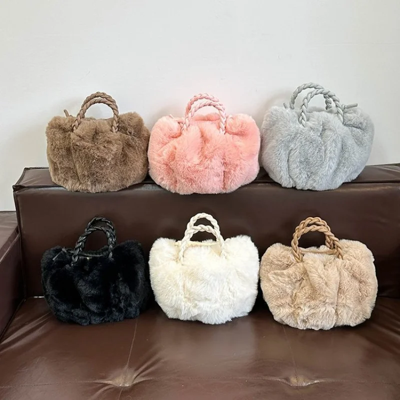 Высококачественная роскошная брендовая женская сумка, кожаная модная элегантная сумка через плечо, классическая парижская стильная винтажная сумка с деталями
Высококачественная роскошная брендовая женская сумка, кожаная модная элегантная сумка через плечо, классическая парижская стильная винтажная сумка с деталями 