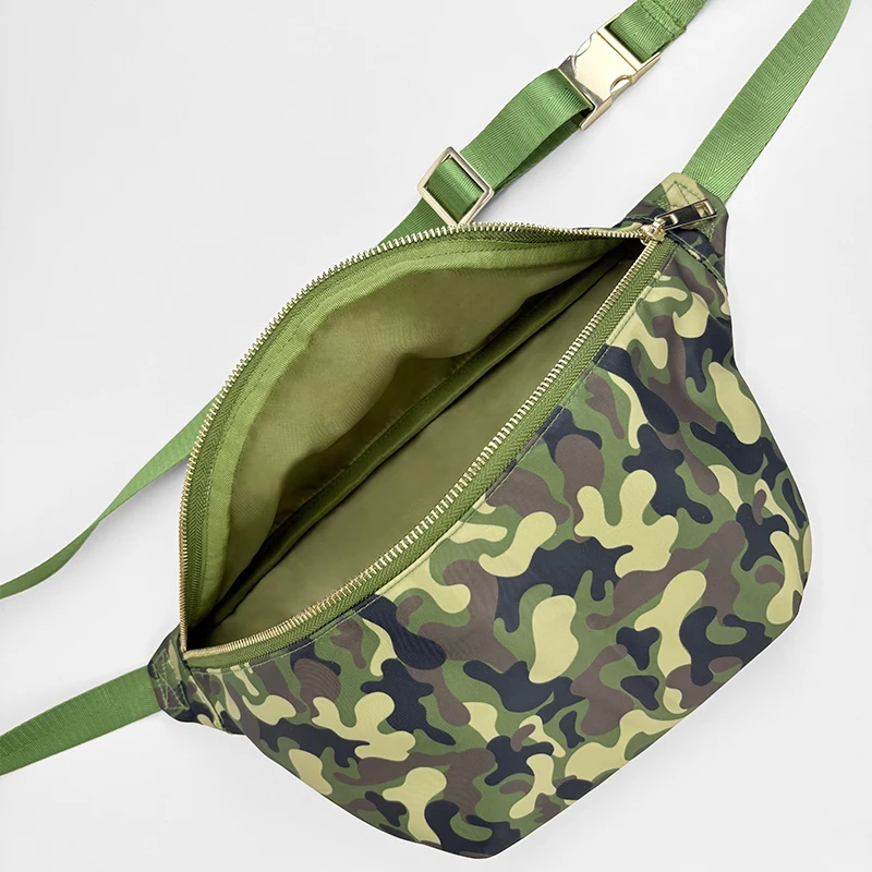Military green camouflage nylon waterproof chest bag, colorful leopard print couple's style sports waist bag, crossbody storage
Military green camouflage nylon waterproof chest bag, colorful leopard print couple's style sports waist bag, crossbody storage