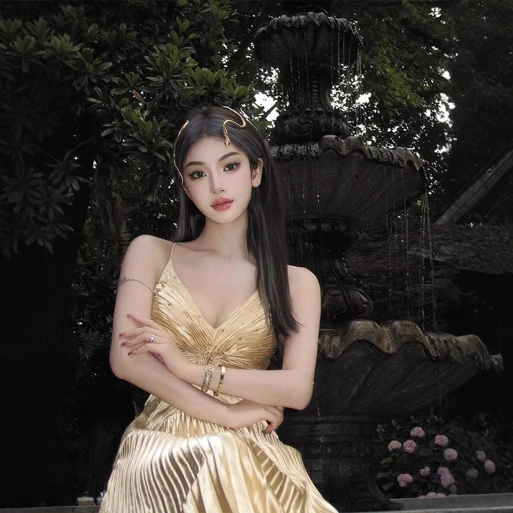 Yellow Gallus Evening Dress Women's Waist Socialite Vacation Seaside Backless Dress Maillard Dress
Yellow Gallus Evening Dress Women's Waist Socialite Vacation Seaside Backless Dress Maillard Dress
