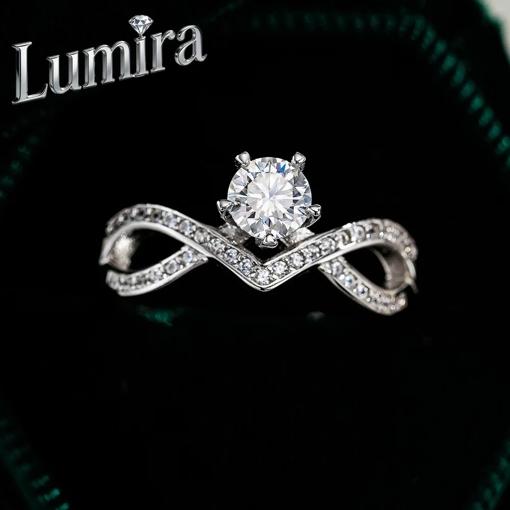 Женское кольцо Lumira Platinum PT950 Asymmetrical Love Entwined с муассанитом 0,5 карата, подарок на годовщину
Женское кольцо Lumira Platinum PT950 Asymmetrical Love Entwined с муассанитом 0,5 карата, подарок на годовщину