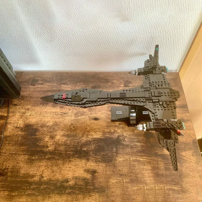 334 шт. MOC, иконовый нейтральный космический корабль, модель Blackbird, креативная сборка «сделай сам», строительные блоки, игрушки, детский подарок на день рождения
334 шт. MOC, иконовый нейтральный космический корабль, модель Blackbird, креативная сборка «сделай сам», строительные блоки, игрушки, детский подарок на день рождения