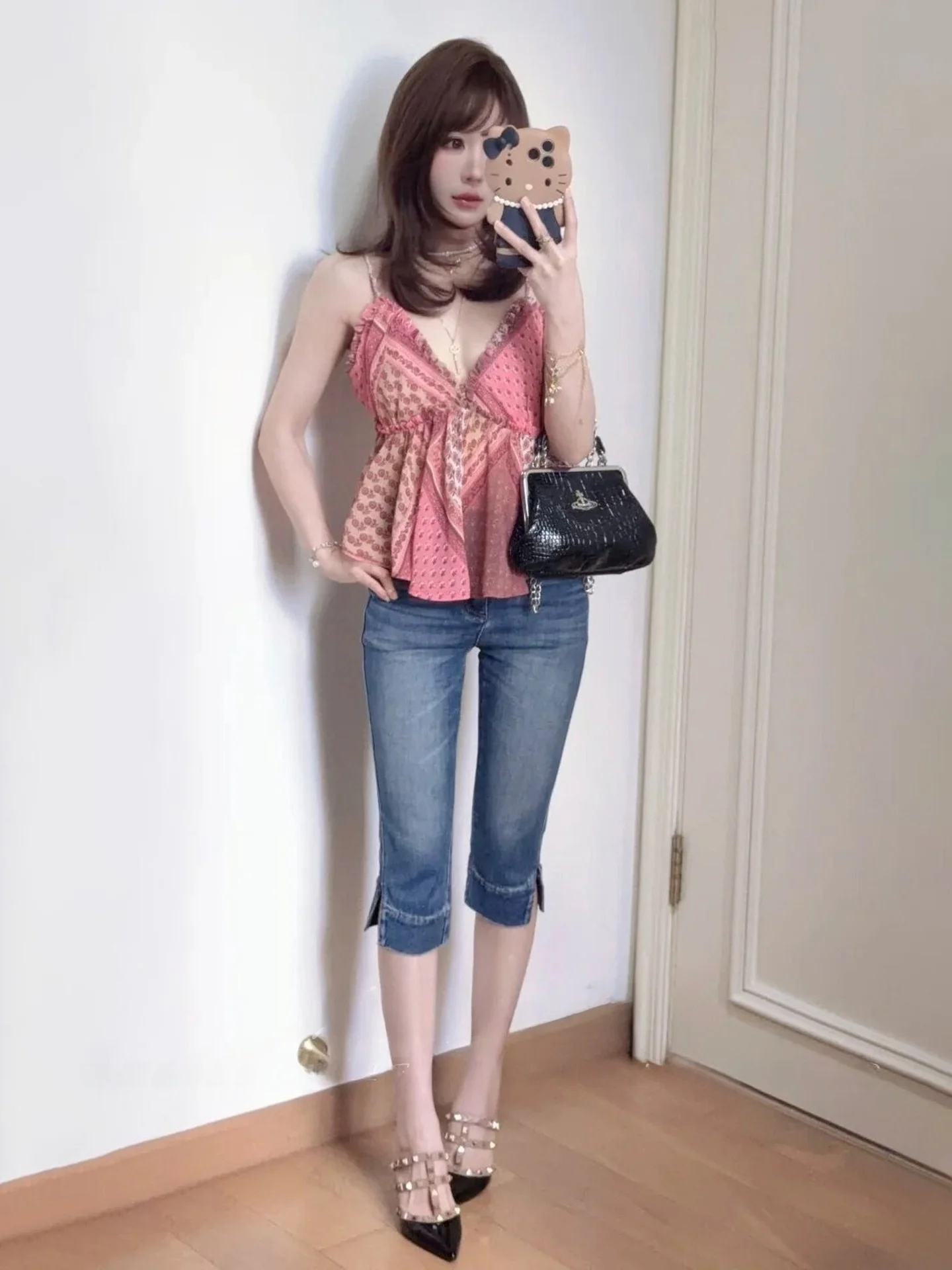 Retro Washed Slim Fit High Waist Jeans Women's Straight Leg Casual Seven-Foot Cotton Stretch Denim Shorts Slimming Butt Enhan...
Retro Washed Slim Fit High Waist Jeans Women's Straight Leg Casual Seven-Foot Cotton Stretch Denim Shorts Slimming Butt Enhan...