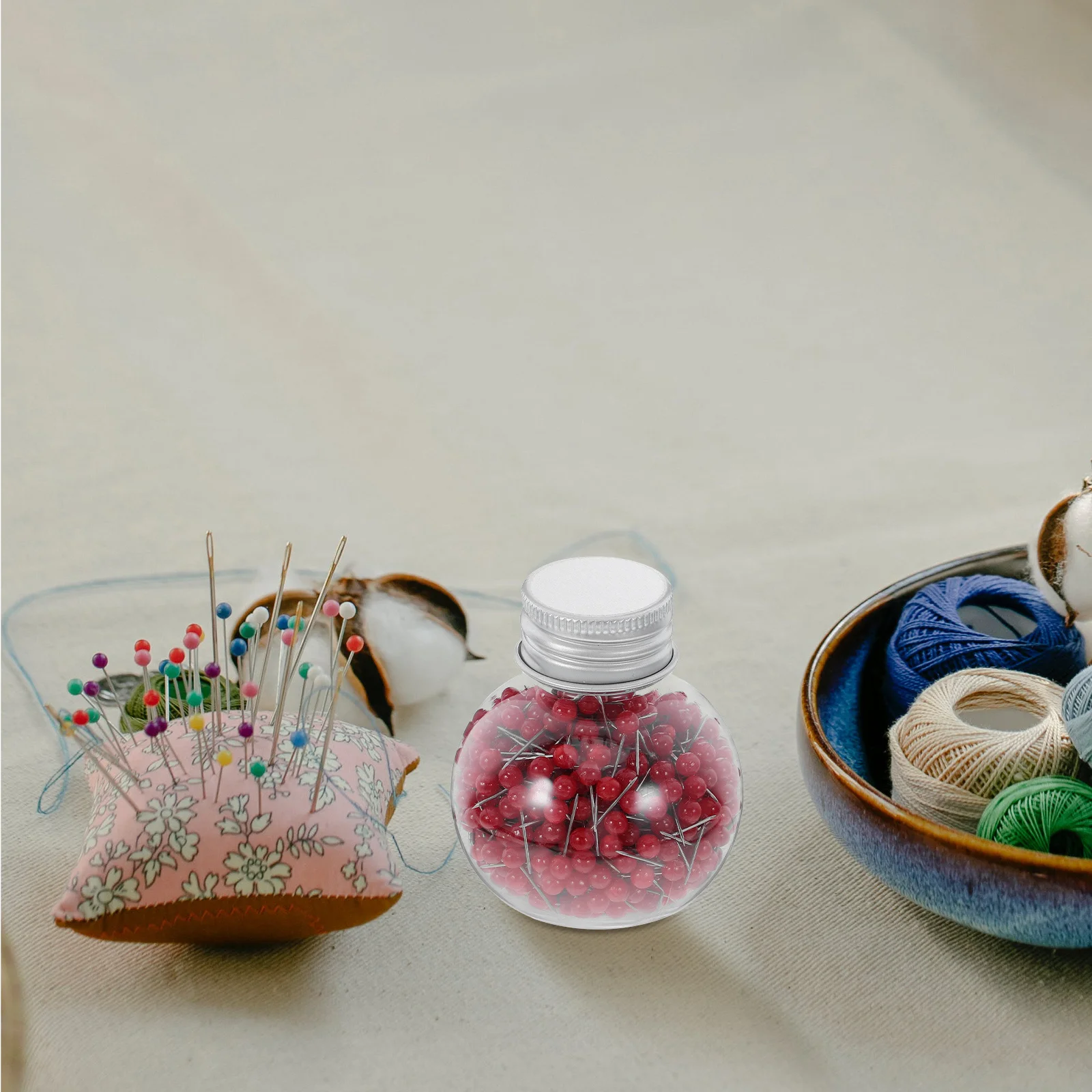 600pcs Colorful Pearl Head Pins Stainless Steel Straight Pins For Embroidery Quilting Dressmaking Craft Projects With Storage
600pcs Colorful Pearl Head Pins Stainless Steel Straight Pins For Embroidery Quilting Dressmaking Craft Projects With Storage