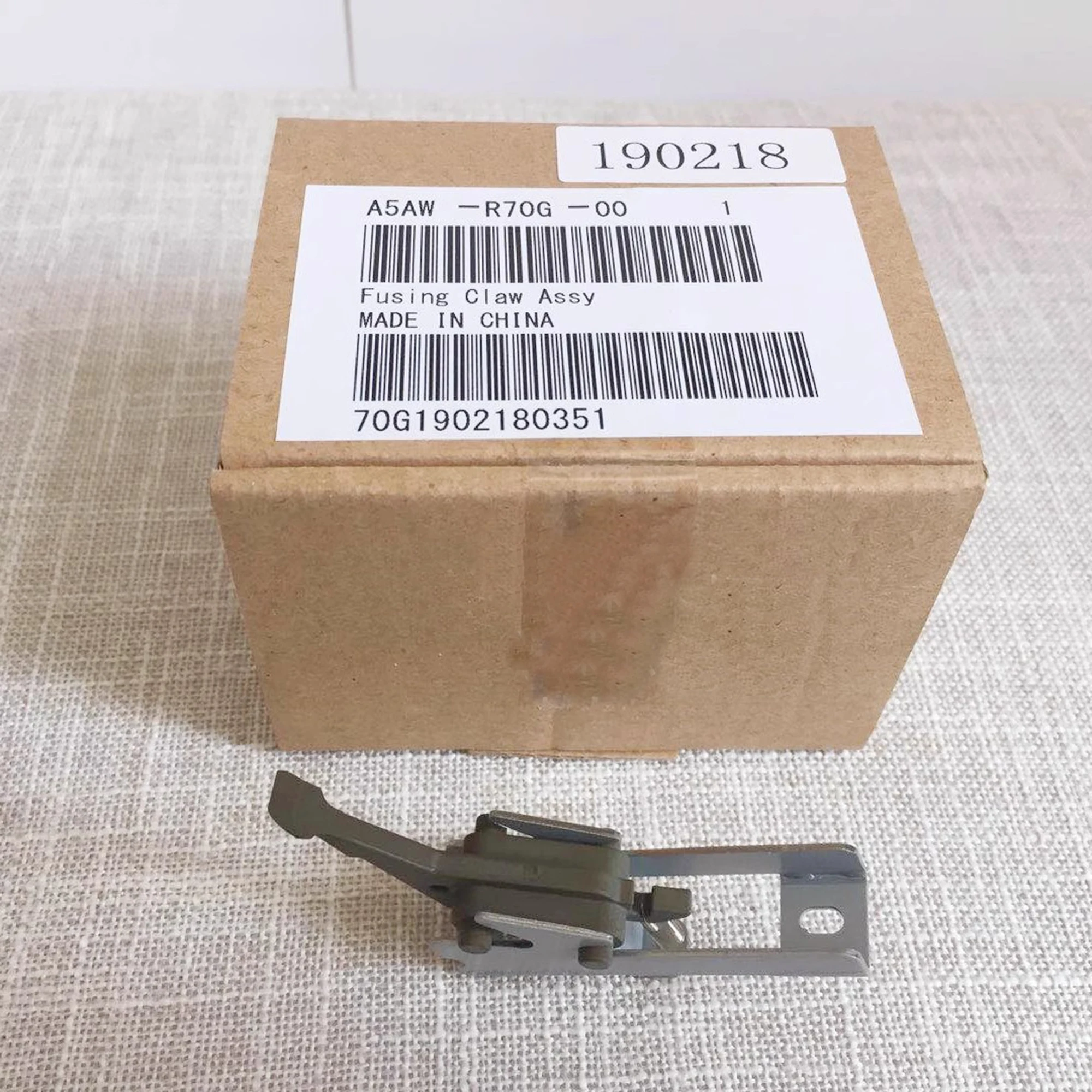 A5AWR70G00 Зажимной коготь в сборе для Konica Minolta C1100 C1085 C6085 C6100 Сборщик для зачистки пальцев
A5AWR70G00 Зажимной коготь в сборе для Konica Minolta C1100 C1085 C6085 C6100 Сборщик для зачистки пальцев