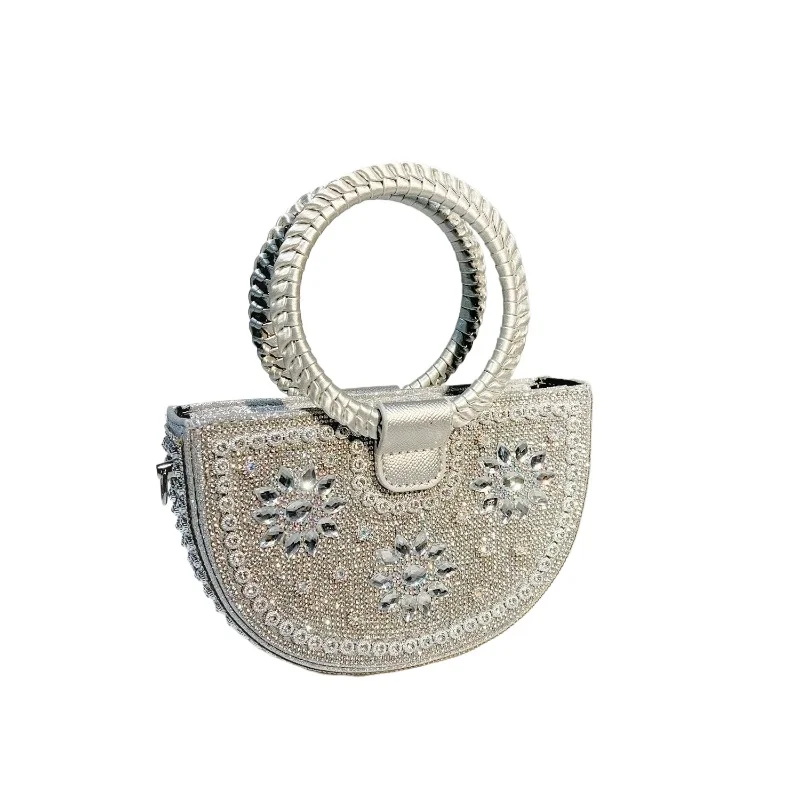 French Celebrity Lightweight Handbag Women's High-end Exquisite Dress Bag Diamond-encrusted Shoulder Messenger Bag Temperament
French Celebrity Lightweight Handbag Women's High-end Exquisite Dress Bag Diamond-encrusted Shoulder Messenger Bag Temperament