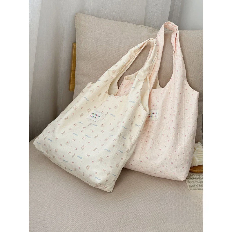 Korean Sweet Cartoon Bear Embossed Shoulder Bag Ins Literary Floral Daily Versatile Student Armpit Bag Women
Korean Sweet Cartoon Bear Embossed Shoulder Bag Ins Literary Floral Daily Versatile Student Armpit Bag Women