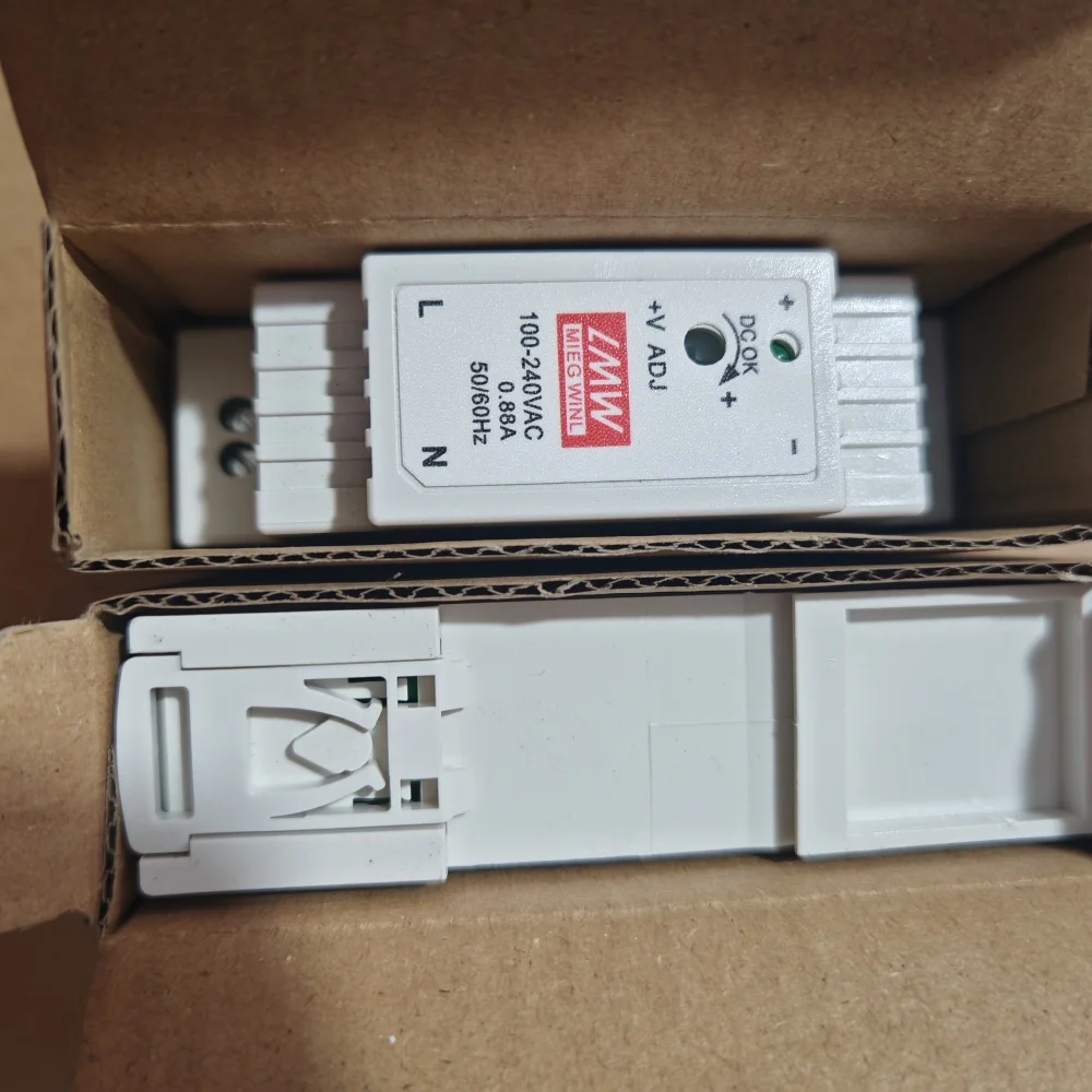 Rail mounted DR-15-24 switch power supply 220 rpm 24V rail mounted DC 12V transformer 25/30/60W
Rail mounted DR-15-24 switch power supply 220 rpm 24V rail mounted DC 12V transformer 25/30/60W