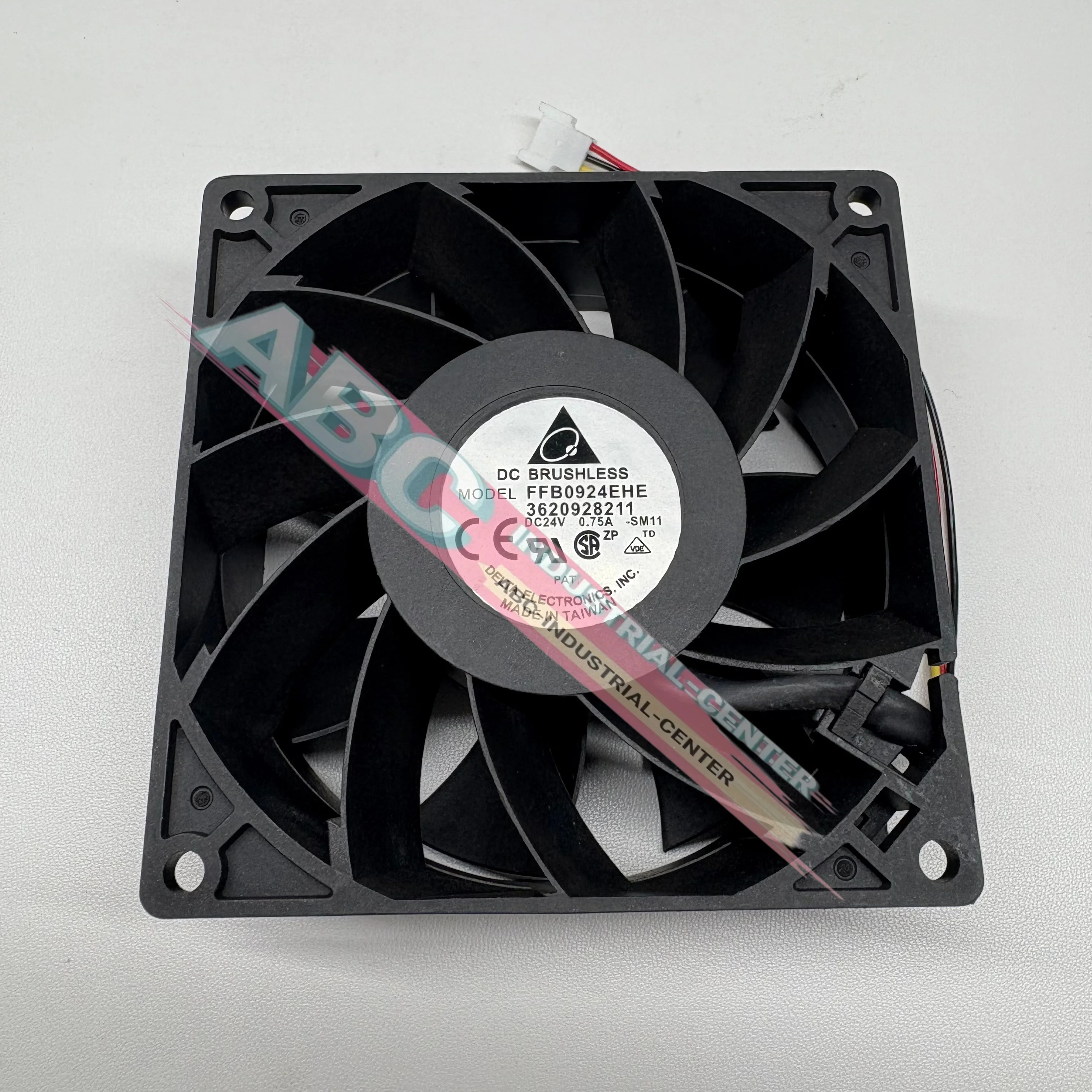 Brand new FFB0924EHE -SM11 DC24V 0.75A 3wire Cooling Fan
Brand new FFB0924EHE -SM11 DC24V 0.75A 3wire Cooling Fan