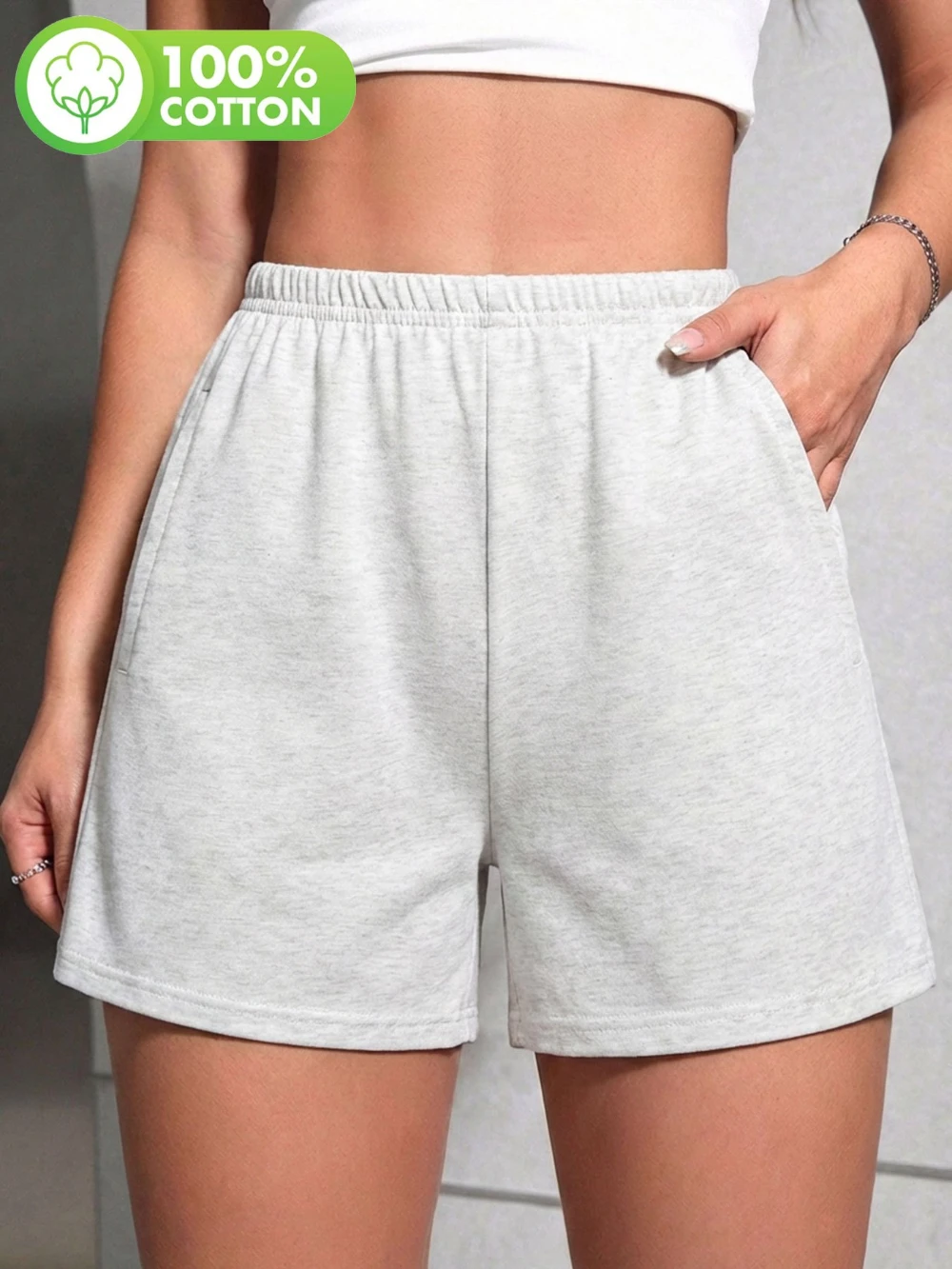 Elegant Casual Women'S Shorts Drawstring Waist Dual Pockets Solid Color Loose Fit Suitable for Spring/Summer/Fall
Elegant Casual Women'S Shorts Drawstring Waist Dual Pockets Solid Color Loose Fit Suitable for Spring/Summer/Fall