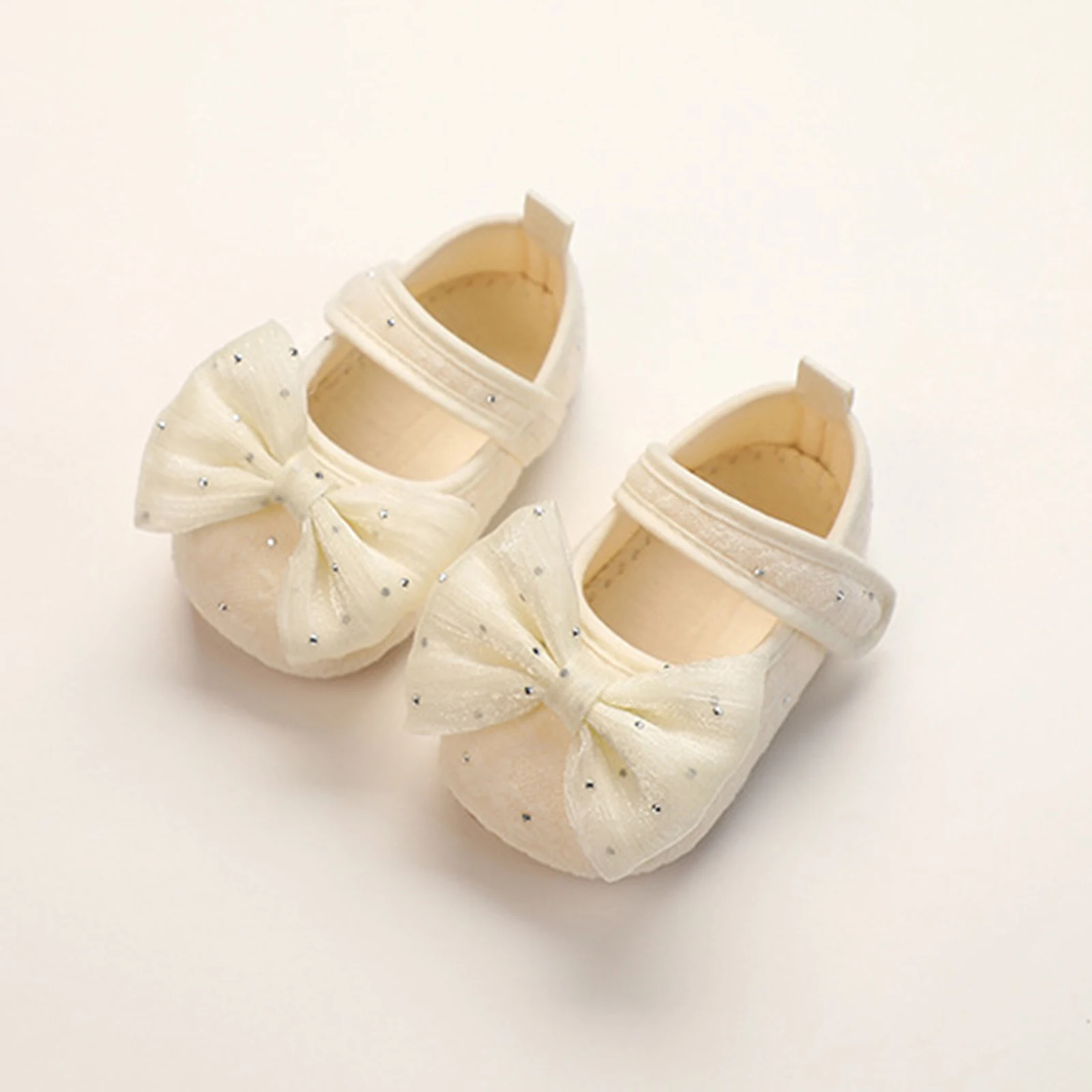 Baby Girls Princess Shoes Big 3D Mesh Bow Rhinestones Non-Slip First Walking Soft Sole Shoes
Baby Girls Princess Shoes Big 3D Mesh Bow Rhinestones Non-Slip First Walking Soft Sole Shoes