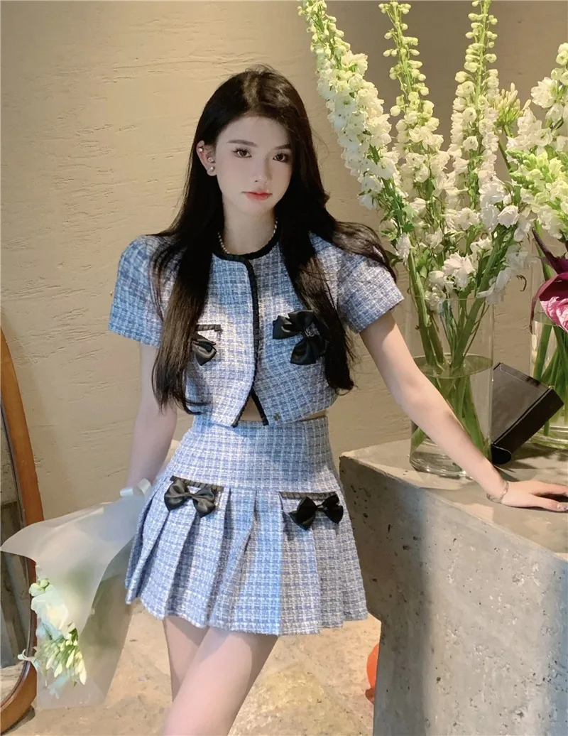 Sweet Hot Girl Suit Women's Autumn Bow Slim Short Coat High Waist A-line Mini Skirt Two-piece Set Fashion Female Clothes
Sweet Hot Girl Suit Women's Autumn Bow Slim Short Coat High Waist A-line Mini Skirt Two-piece Set Fashion Female Clothes
