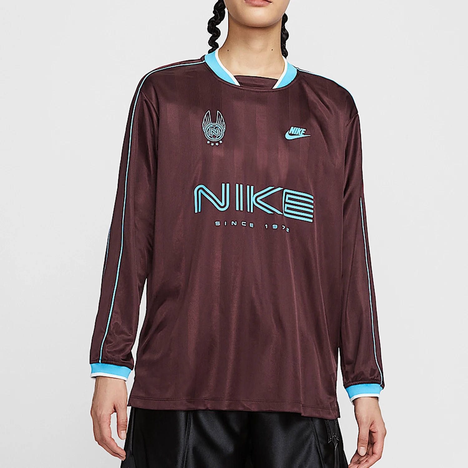 Оригинальный женский повседневный дышащий спортивный топ Nike IM7453-652
Оригинальный женский повседневный дышащий спортивный топ Nike IM7453-652