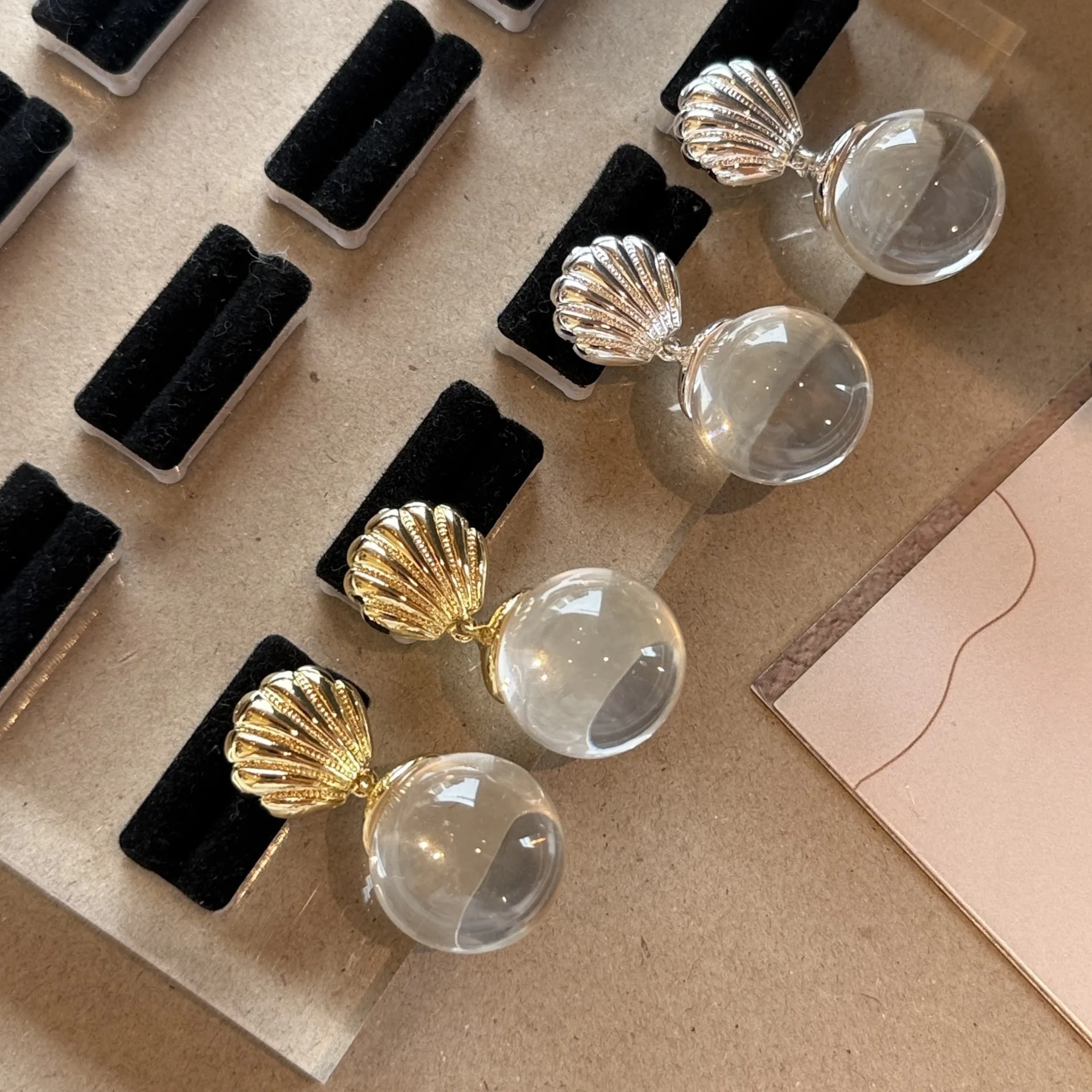 925 Silver Needle Shell Earrings Vintage Artificial Crystal French Style Elegant Versatile Jewelry earrings woman
925 Silver Needle Shell Earrings Vintage Artificial Crystal French Style Elegant Versatile Jewelry earrings woman