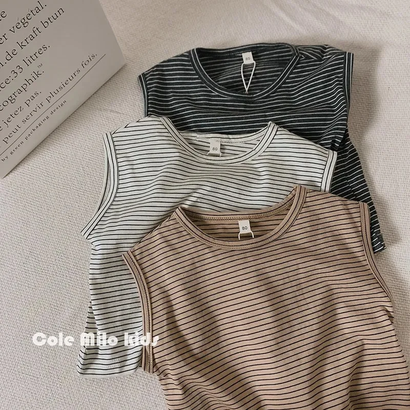 2025 Summer New Children Sleeveless T Shirts Boys Fashion Striped Vest Kids Vest Cute Baby Tops Soft Cotton Girls Loose Tee 
2025 Summer New Children Sleeveless T Shirts Boys Fashion Striped Vest Kids Vest Cute Baby Tops Soft Cotton Girls Loose Tee