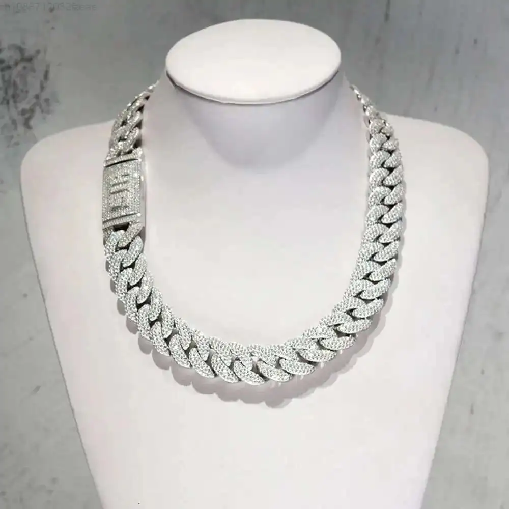 Kibo Gems 925 Sterling Silver with Gold Plated Cuban Link Chain Hip Hop Moissanite Diamond Miami Chain
Kibo Gems 925 Sterling Silver with Gold Plated Cuban Link Chain Hip Hop Moissanite Diamond Miami Chain