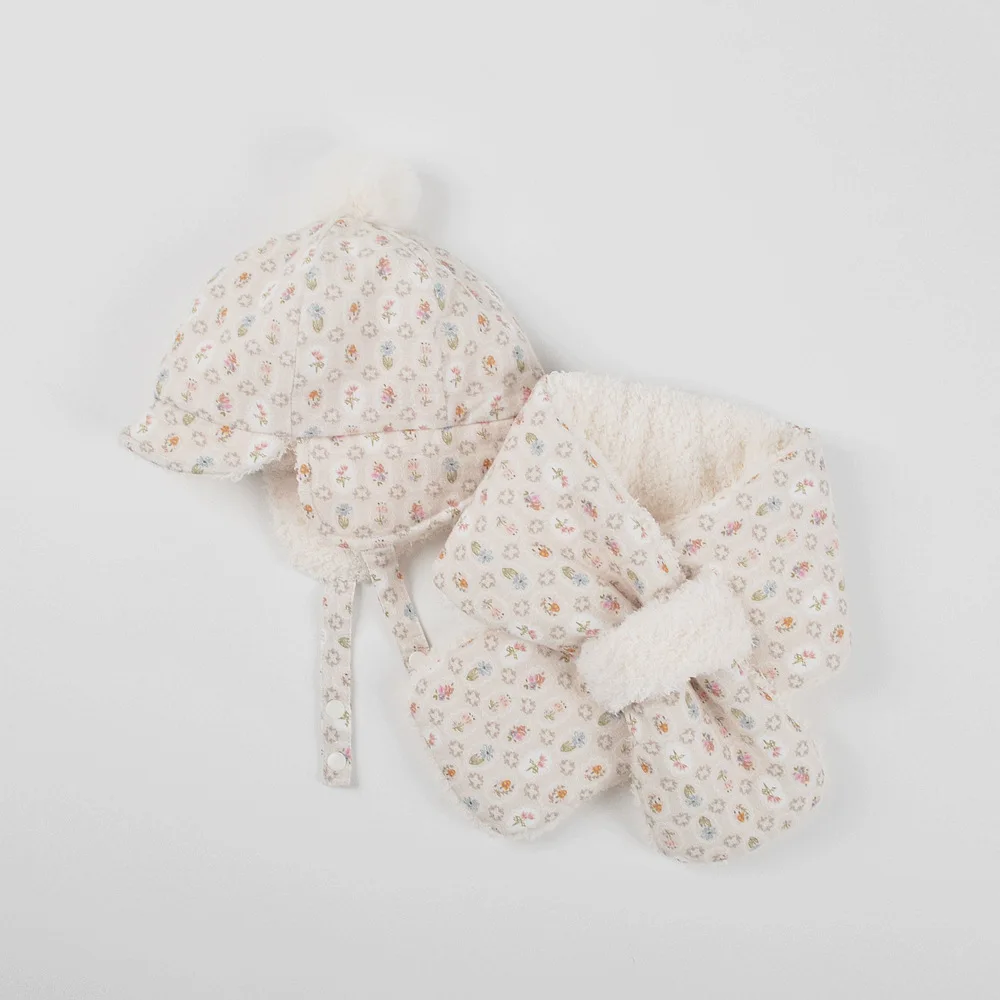 Earflap Hat Scarf Set Boy Girl Baby Winter Beanie Cap Autumn Warm Accessory For Kids Cold Weather Outdoors
Earflap Hat Scarf Set Boy Girl Baby Winter Beanie Cap Autumn Warm Accessory For Kids Cold Weather Outdoors