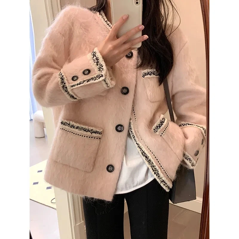 Autumn Winter High Quality 2022 Wool Coat Women New 2022 Fleece Warmth Sweet Loose O-Neck Ladies Jacket
Autumn Winter High Quality 2022 Wool Coat Women New 2022 Fleece Warmth Sweet Loose O-Neck Ladies Jacket