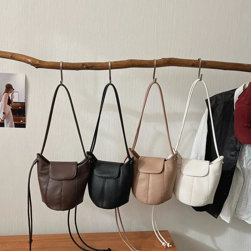 Vintage Original Diaper Bag High-End Minimalist Tote Fashionable Shoulder Handbag for Ladies Unique Leisure Classic Square
Vintage Original Diaper Bag High-End Minimalist Tote Fashionable Shoulder Handbag for Ladies Unique Leisure Classic Square