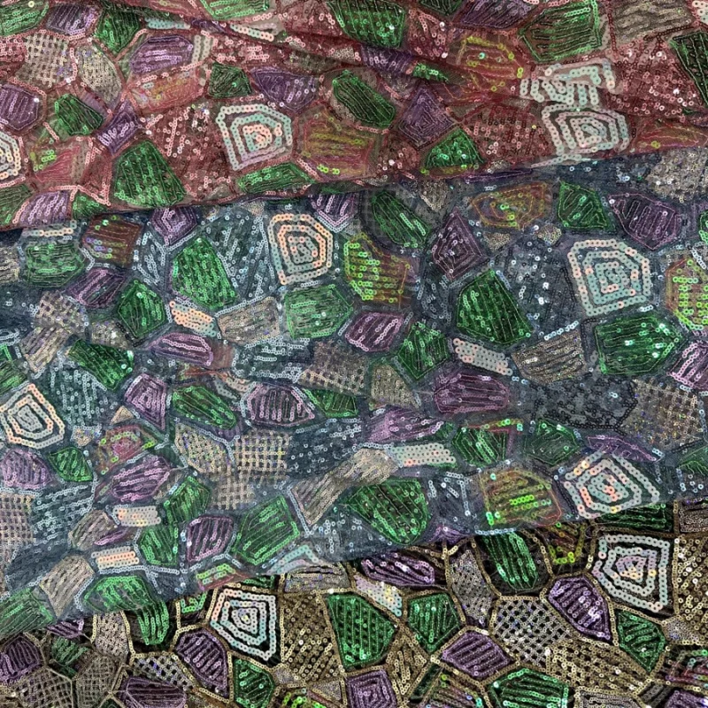 Геометрическая сетчатая ткань с пайетками для вышивки, для шитья платьев, фоновых материалов, скатертей, модной одежды, ткань на метры
Геометрическая сетчатая ткань с пайетками для вышивки, для шитья платьев, фоновых материалов, скатертей, модной одежды, ткань на метры