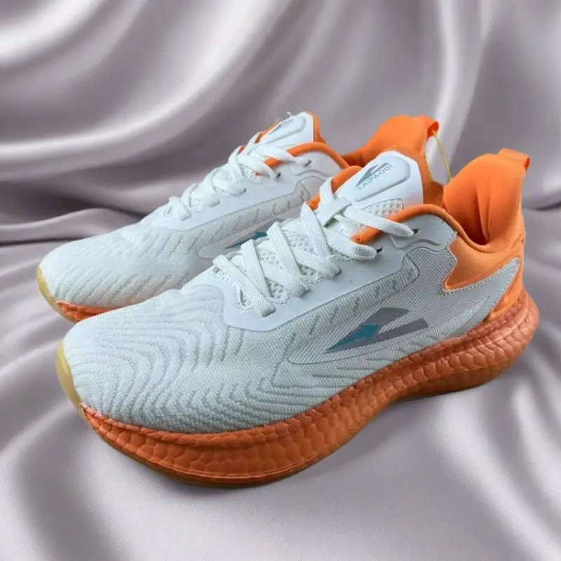 Hot Men's Women's Lightweight Breathable Outdoor Running Shoes Professional Wide Last Jogging Shoes
Hot Men's Women's Lightweight Breathable Outdoor Running Shoes Professional Wide Last Jogging Shoes