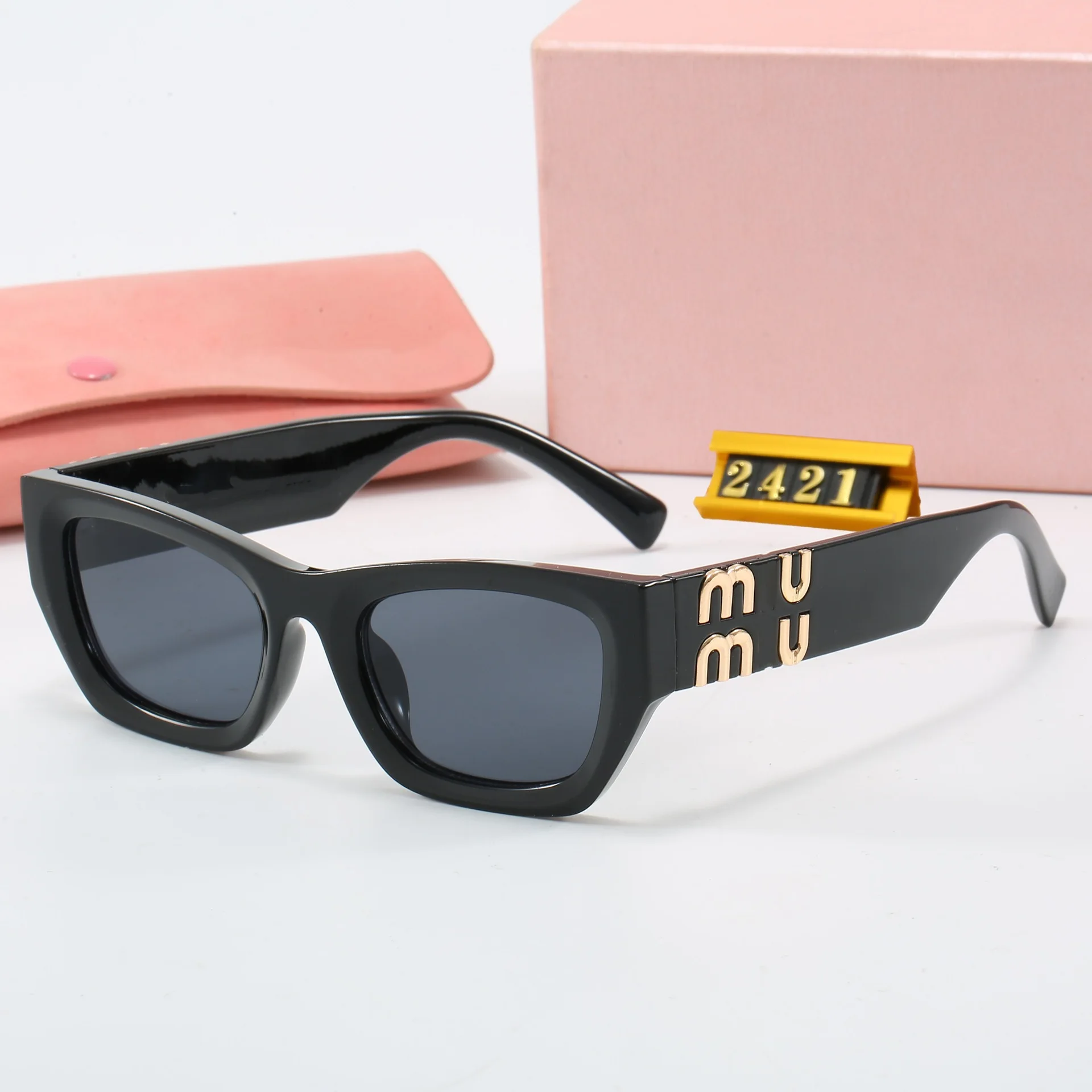 2026 New Retro Vintage Unisex Sunglasses UV400 Protection High-End Fashion Sun Glasses Designer Shades for Men Women
2026 New Retro Vintage Unisex Sunglasses UV400 Protection High-End Fashion Sun Glasses Designer Shades for Men Women