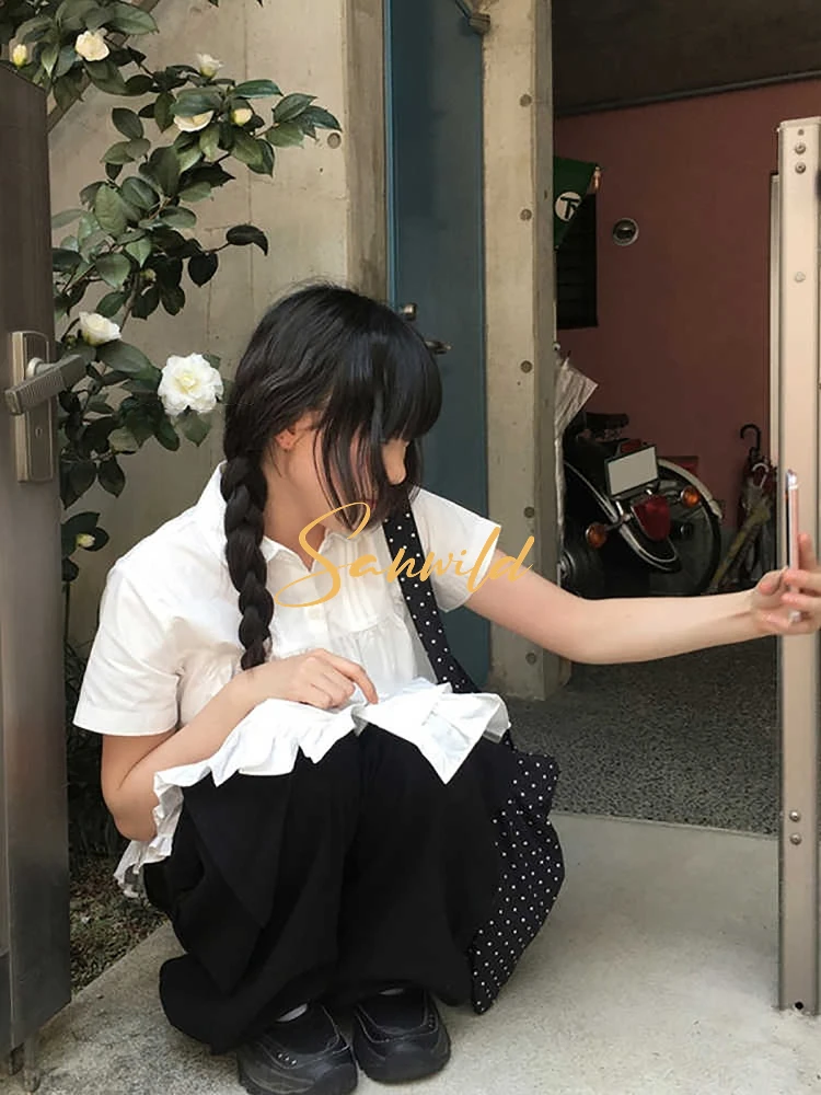 Korean Sweet White All-match Blouses 2025 Summer New Shirt Women Y2k Ruched Patchwork Short Sleeve Loose Blusas Mujer 
Korean Sweet White All-match Blouses 2025 Summer New Shirt Women Y2k Ruched Patchwork Short Sleeve Loose Blusas Mujer