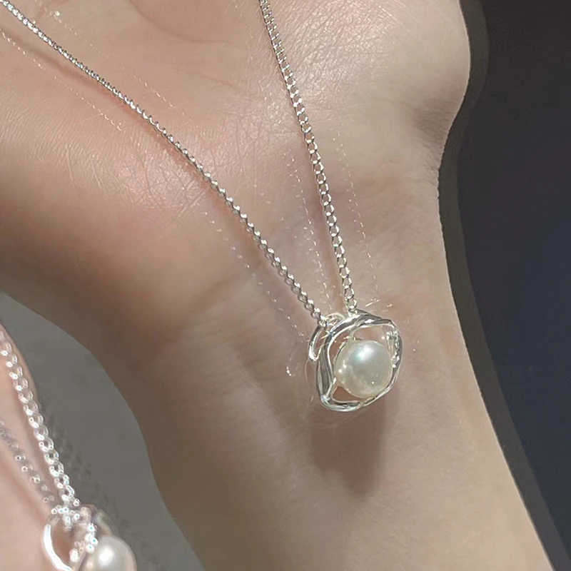 925 Sterling Silver Necklace Fashion Personality Pearl Pendant Geometric Shape Choker Birthday Gift for Women Exquisite Jewelry
925 Sterling Silver Necklace Fashion Personality Pearl Pendant Geometric Shape Choker Birthday Gift for Women Exquisite Jewelry