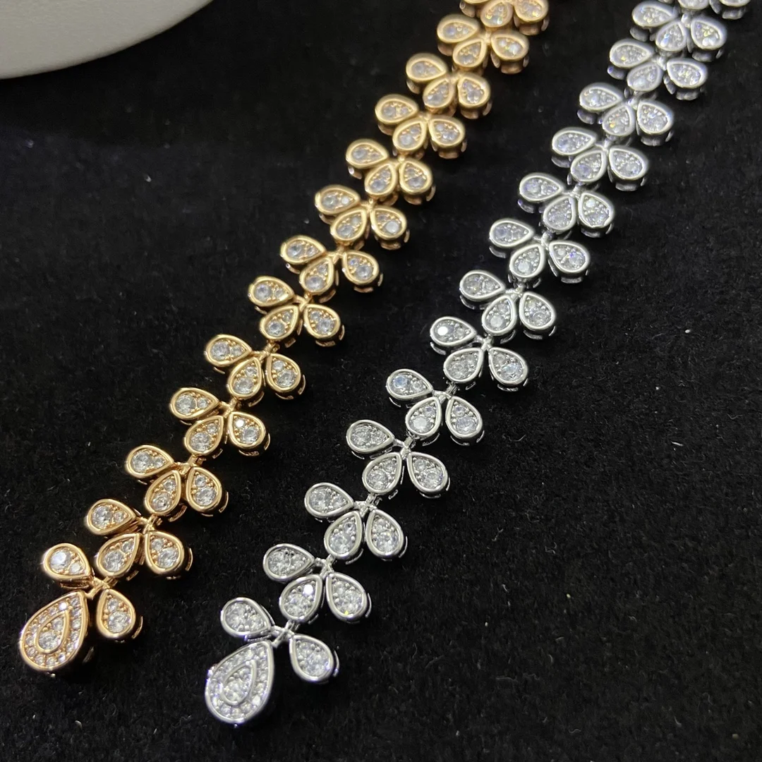 Shangmei 925 Beaded Hand Chain - New Product - Multi-section Beaded Hand Chain Set with Diamonds
Shangmei 925 Beaded Hand Chain - New Product - Multi-section Beaded Hand Chain Set with Diamonds