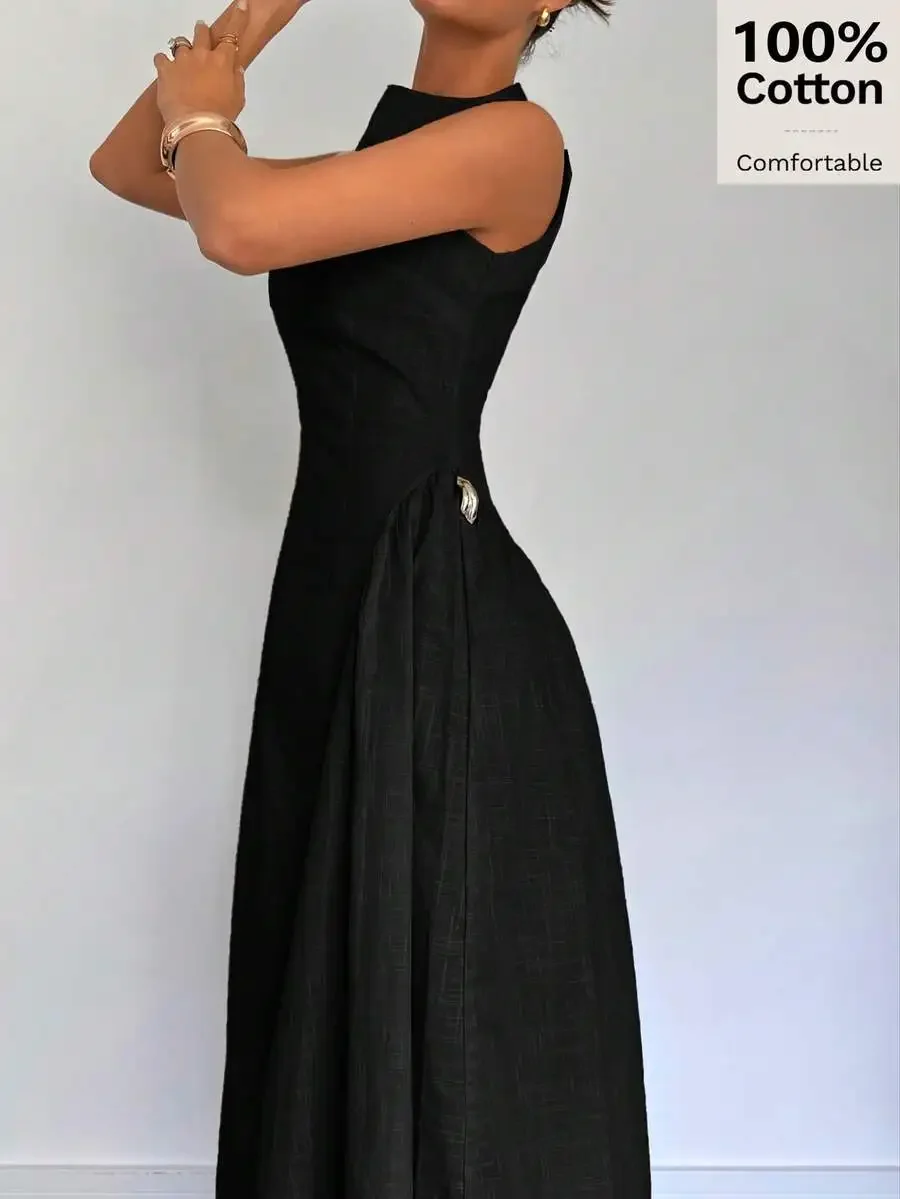 Black Sleeveless Maxi Dress With Metallic Zipper Detail, Formal Evening Gown For Summer, 100% Cotton
Black Sleeveless Maxi Dress With Metallic Zipper Detail, Formal Evening Gown For Summer, 100% Cotton