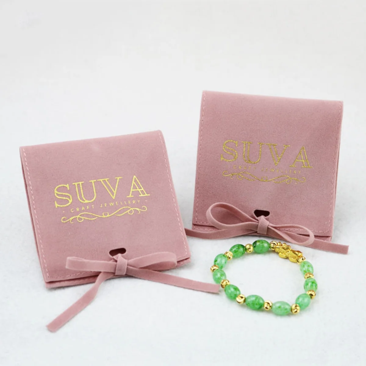 100 шт., милый розовый ювелирный бархатный мешок с логотипом, лента на шнурке, подарочная упаковка, кольцо, серьги-гвоздики, органайзер, коробка для хранения
100 шт., милый розовый ювелирный бархатный мешок с логотипом, лента на шнурке, подарочная упаковка, кольцо, серьги-гвоздики, органайзер, коробка для хранения