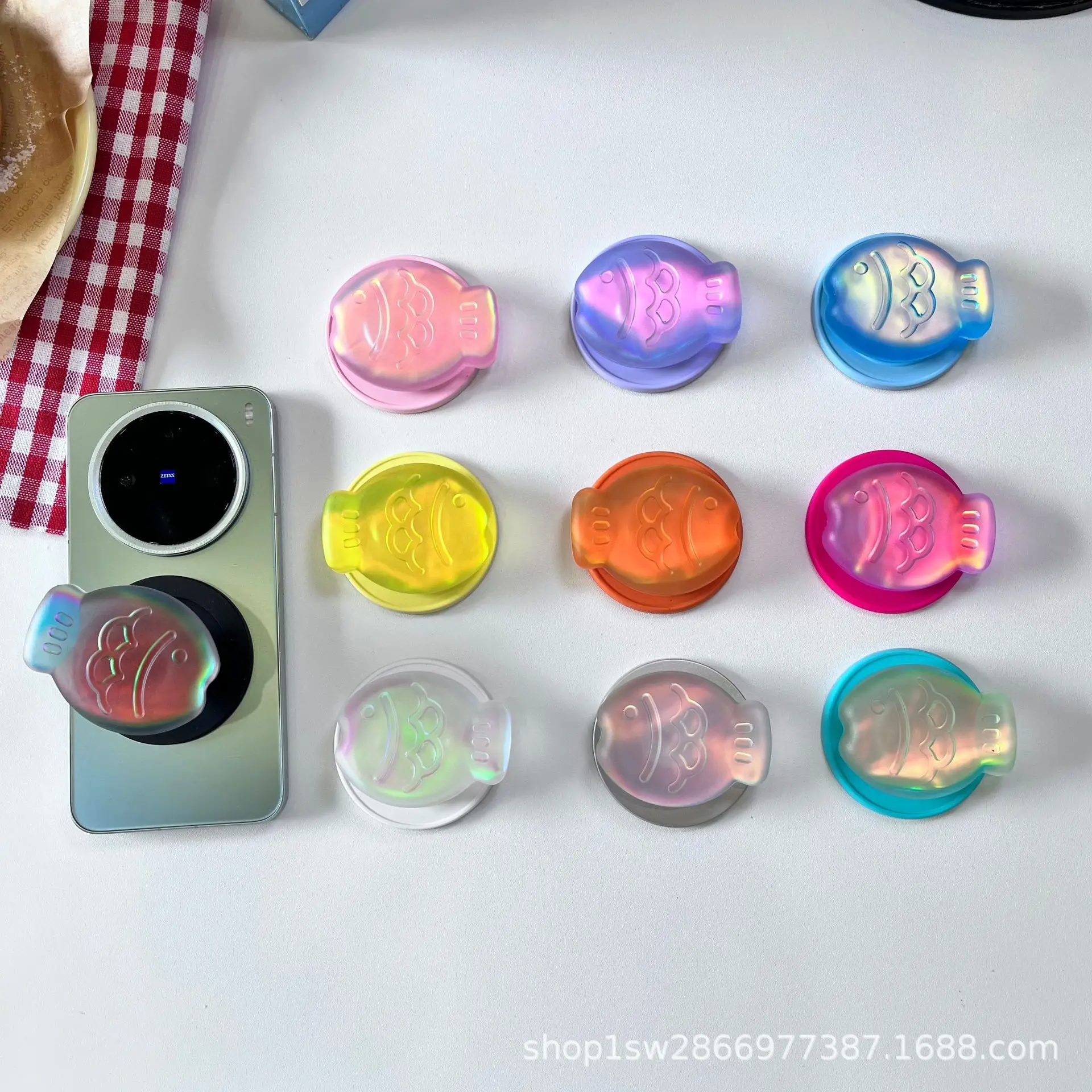 Japan and Korea Cute Candy Color Fish Suitable for MagSafe Magnetic Suction Lazy Bracket Airbag Telescopic Magnetic Adsorption
Japan and Korea Cute Candy Color Fish Suitable for MagSafe Magnetic Suction Lazy Bracket Airbag Telescopic Magnetic Adsorption