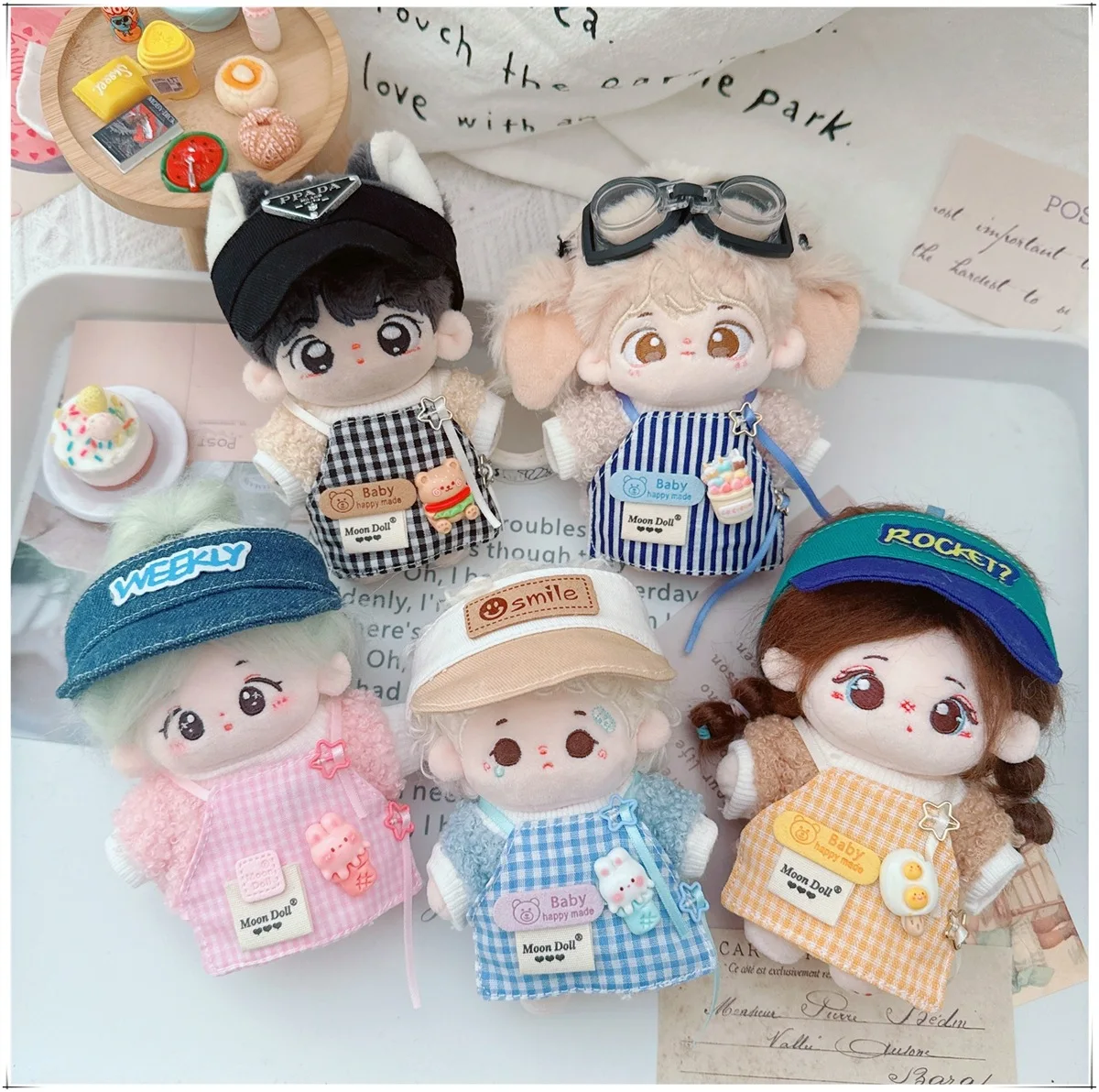 Cute Mini Idol Doll Clothes 10cm Simulation Kawaii Candy Color Apron Sweater Hat Suit Plush Doll Changing Clothes Game Gifts
Cute Mini Idol Doll Clothes 10cm Simulation Kawaii Candy Color Apron Sweater Hat Suit Plush Doll Changing Clothes Game Gifts