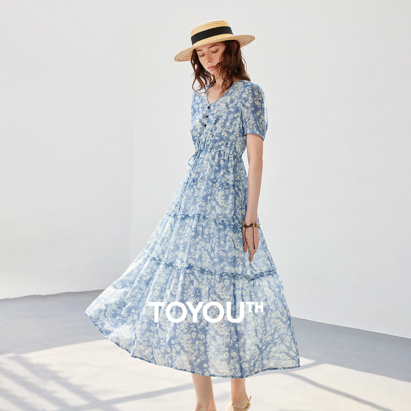 TOYOUTH Women Chiffon Dress 2026 Summer New Blue Floral Romantic Vacation V Neck Cake Dress
TOYOUTH Women Chiffon Dress 2026 Summer New Blue Floral Romantic Vacation V Neck Cake Dress