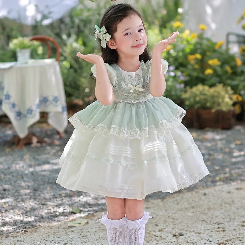 Toddler Girls Pastel Green Lolita Dress Lace Puff Sleeve Tiered Ruffle Tutu Dress for Birthday Children High Street Casual Dress
Toddler Girls Pastel Green Lolita Dress Lace Puff Sleeve Tiered Ruffle Tutu Dress for Birthday Children High Street Casual Dress