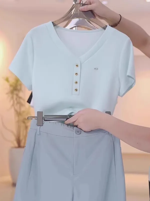 Pure Cotton V-Ne ort Sve T-irt Women's Summer Faion plus Size Slim Fit Basic Sle Korean Version Casual Wear
Pure Cotton V-Ne ort Sve T-irt Women's Summer Faion plus Size Slim Fit Basic Sle Korean Version Casual Wear