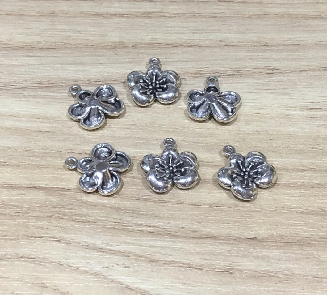 30pcs 15*14mm Zinc alloy metal flower design pendants for jewelry findings HW3409
30pcs 15*14mm Zinc alloy metal flower design pendants for jewelry findings HW3409