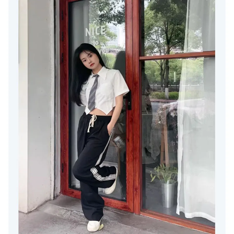Summer thin and absolute purple casual pants for women 2024 new dopamine niche hip covering and age reducing linen wide leg pant
Summer thin and absolute purple casual pants for women 2024 new dopamine niche hip covering and age reducing linen wide leg pant