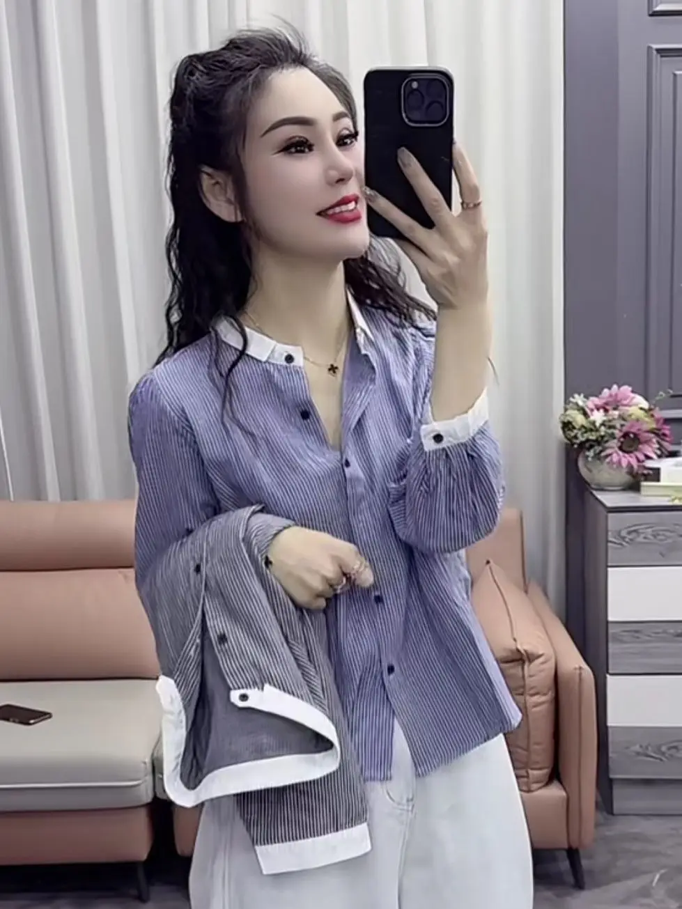 Slimming Elegant Design Niche Fashion Youthful Vintage Patchwork Blue Striped Shirt
Slimming Elegant Design Niche Fashion Youthful Vintage Patchwork Blue Striped Shirt