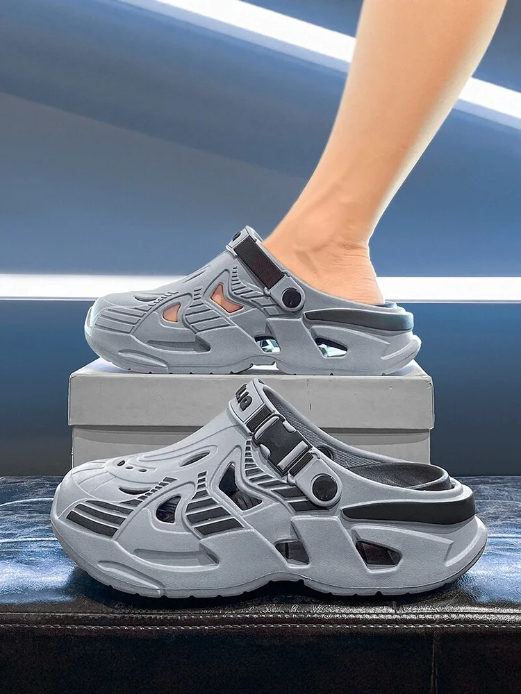 Men's Summer Outdoor Wear Anti-Slip Thick Bottomed Headed Slippers Driving Dual Purpose Large Size 45 Beach Sandals
Men's Summer Outdoor Wear Anti-Slip Thick Bottomed Headed Slippers Driving Dual Purpose Large Size 45 Beach Sandals
