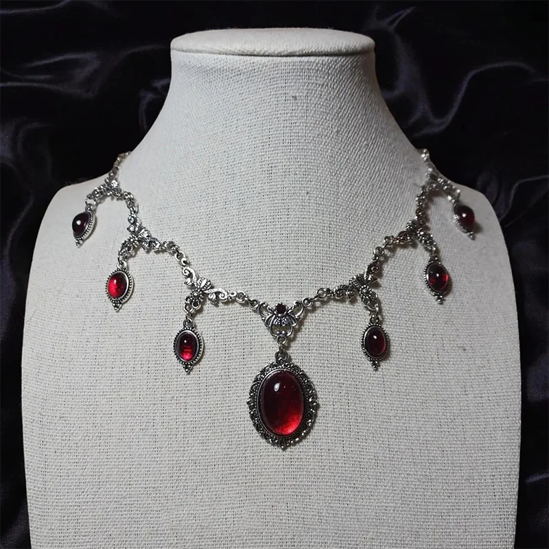 New Retro Red Quartz Crystal Necklace for Women Victoria Vampire Cameo Choker Dark Gothic Style Pendant Halloween Party Jewelry
New Retro Red Quartz Crystal Necklace for Women Victoria Vampire Cameo Choker Dark Gothic Style Pendant Halloween Party Jewelry