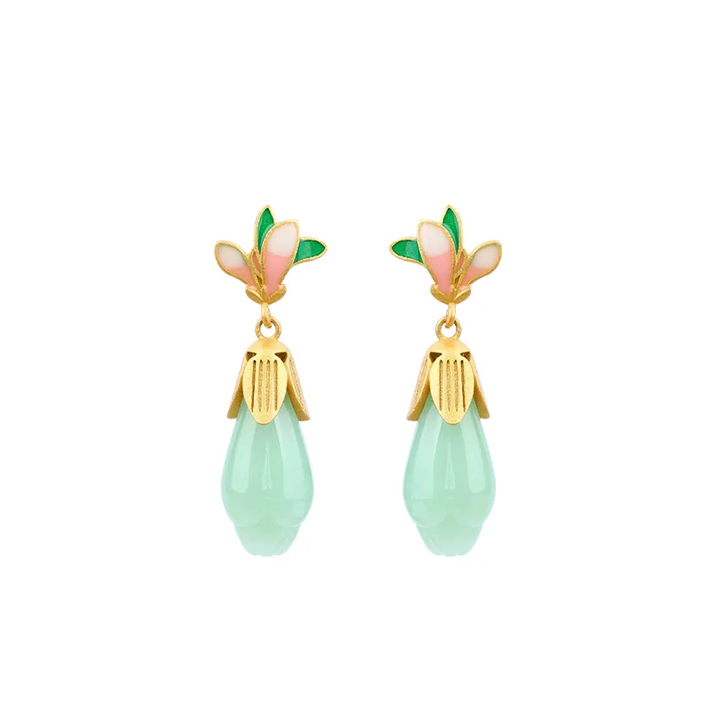 New Chinese enamel magnolia flower imitation Hetian jade ancient style earrings stud earrings female
New Chinese enamel magnolia flower imitation Hetian jade ancient style earrings stud earrings female