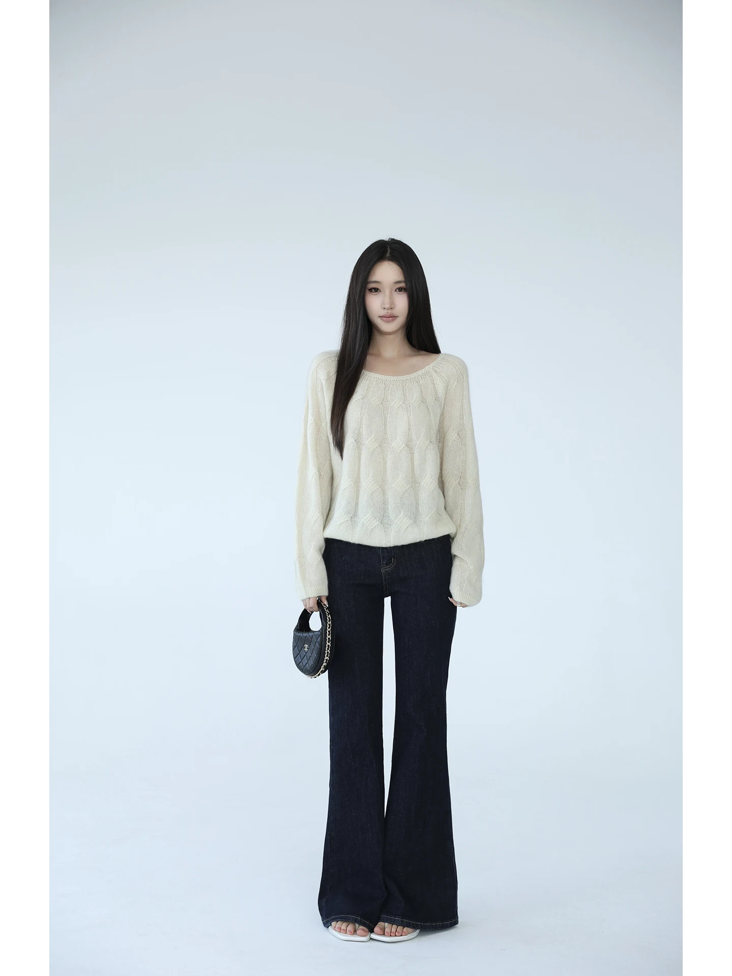 Khaki Micro-Cuffed Pants Original Jeans Double Version Ladies Spring Cotton Natural Waist Button Closure Standard Fit
Khaki Micro-Cuffed Pants Original Jeans Double Version Ladies Spring Cotton Natural Waist Button Closure Standard Fit