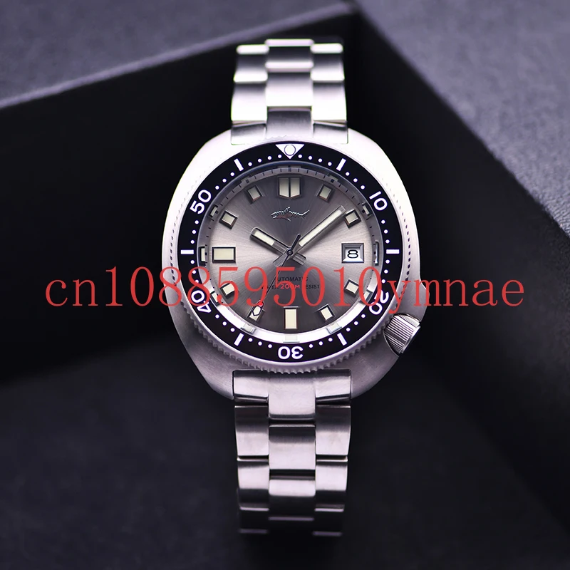 [Official monopoly, titanium abalone business automatic waterproof mechanical watch male
[Official monopoly, titanium abalone business automatic waterproof mechanical watch male