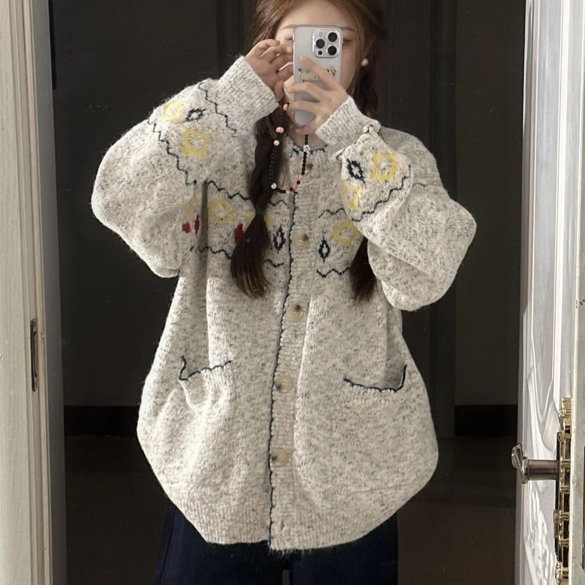 Gray Jacquard Knitted Flower Cardigan Women Autumn Winter New Style Lazy Style Loose Slim Casual Sweater Jacket Trend
Gray Jacquard Knitted Flower Cardigan Women Autumn Winter New Style Lazy Style Loose Slim Casual Sweater Jacket Trend
