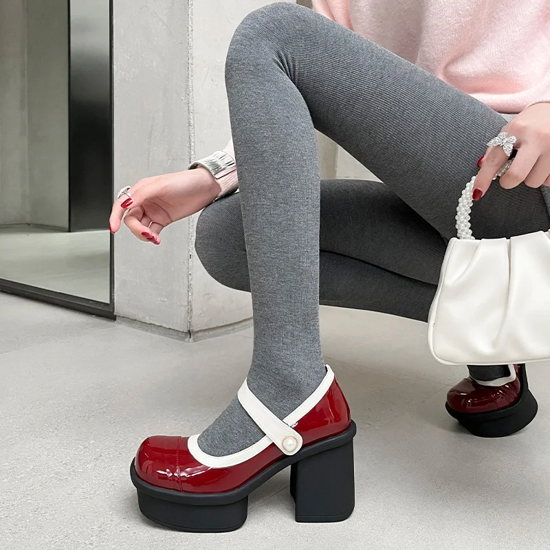Handmade Genuine Leather Women Mary Janes Shoes Round Toe Red High Heels platform Elegant Women Pumps
Handmade Genuine Leather Women Mary Janes Shoes Round Toe Red High Heels platform Elegant Women Pumps