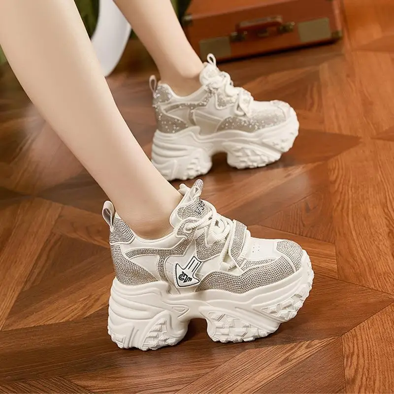 Casual Sporty Leather Dad Shoes for Women with Diamond Insole Heightening Fashionable All-Match Flat Leisure Footwear
Casual Sporty Leather Dad Shoes for Women with Diamond Insole Heightening Fashionable All-Match Flat Leisure Footwear